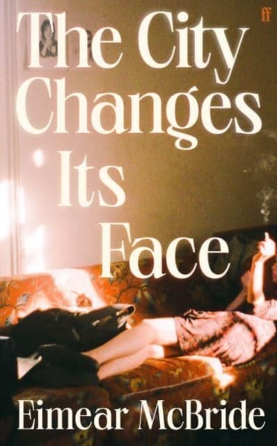 Book cover of The City Changes Its Face