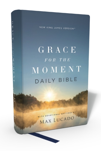 Book cover of NKJV, Grace for the Moment Daily Bible, Hardcover, Comfort Print