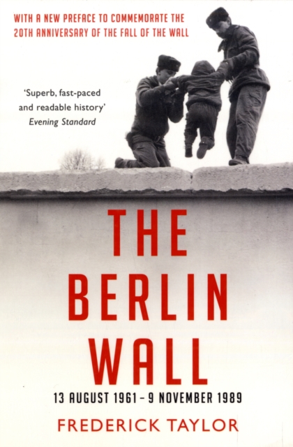 Book cover of The Berlin Wall