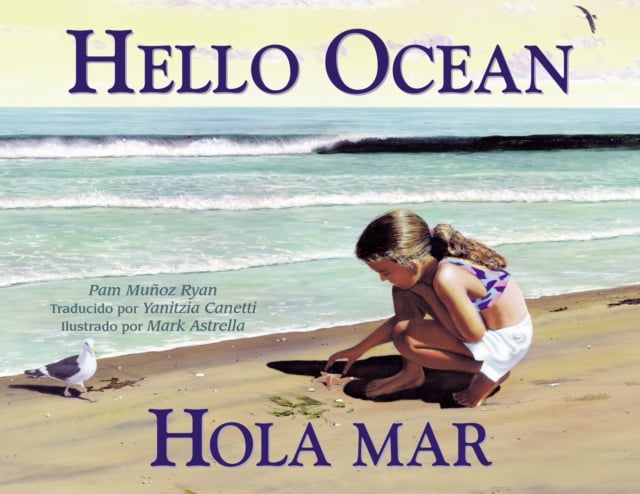 Book cover of Hola mar / hello ocean (Spanish Bilingual Edition)