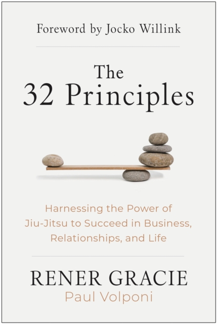 Book cover of The 32 Principles