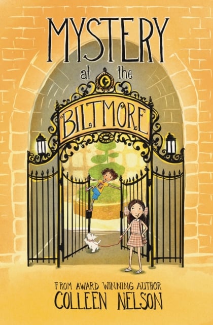 Book cover of Mystery at the Biltmore