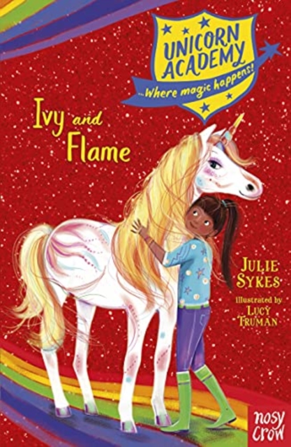 Book cover of Unicorn Academy: Ivy and Flame