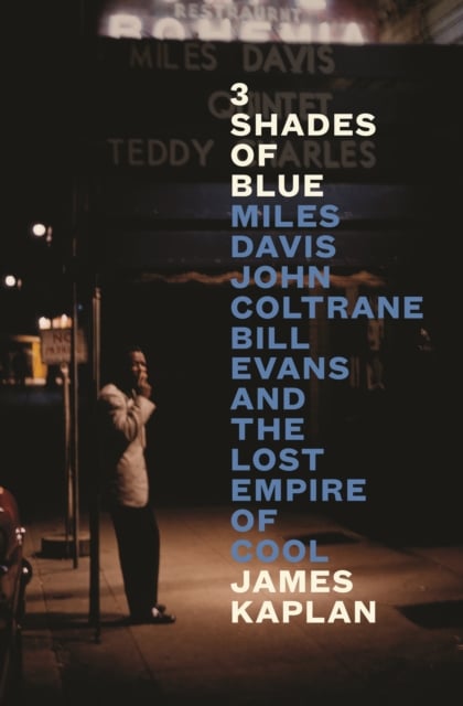 Book cover of 3 Shades of Blue