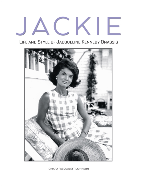 Coco Chanel: Revolutionary Woman: Johnson, Chiara Pasqualetti:  9788854417403: : Books